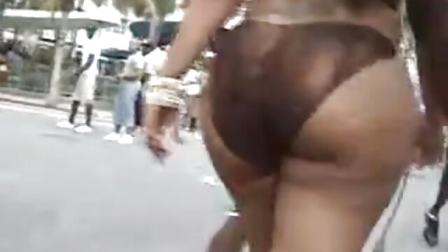 Vynikajúci :  Teen je na kastingu a ona berie toho vtáka do úst a mačičky Videoklip 