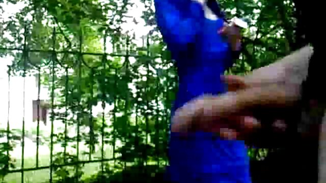 Vynikajúci :  Tmavovláska dostane kohúta plnené do úst a mačičky Videoklip 