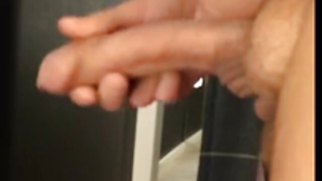 Vynikajúci :  Je naňho super nadržaná a jednoducho miluje, keď sa bije Videoklip 