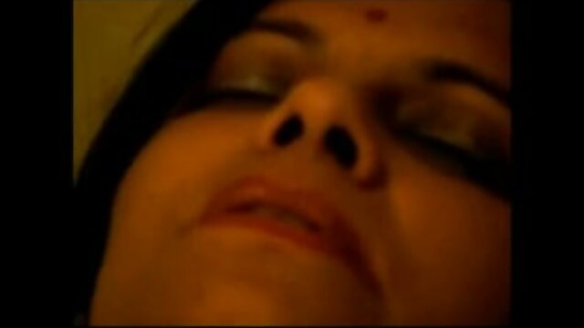 Vynikajúci :  Vychudnuté tínedžerské dievča si tak dobre nabije vagínu Videoklip 