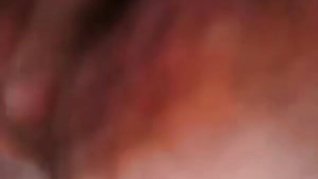 Vynikajúci :  Chlap bez okolkov vŕta tínedžerke do kundičky ako divý diviak Videoklip 