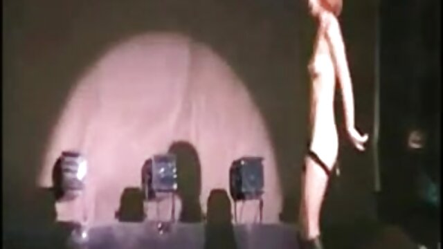 Vynikajúci :  Teen to robí jemne s ryšavou s povolením manžela Videoklip 