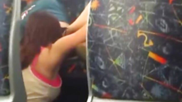 Vynikajúci :  Submisívna ryšavka je brutálne v prdeli do hlavy Videoklip 
